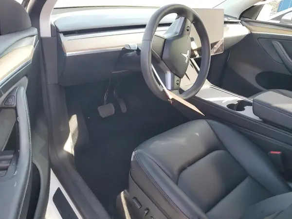 7SAYGDEEXPA083734 2023 TESLA MODEL Y - Image 8