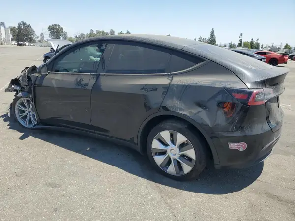 7SAYGDEEXPA087573 2023 TESLA MODEL Y - Image 2