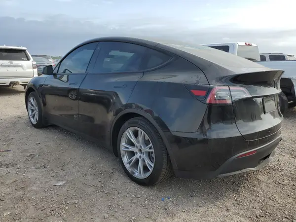 7SAYGDEEXPA096418 2023 TESLA MODEL Y - Image 2