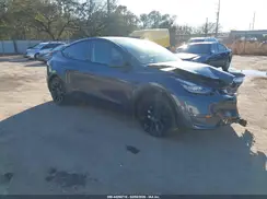 7SAYGDEEXPA098864 2023 TESLA MODEL Y