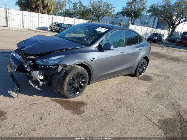 7SAYGDEEXPA098864 2023 TESLA MODEL Y - Image 2