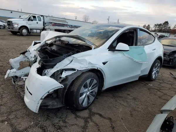 7SAYGDEEXPA101696 2023 TESLA MODEL Y - Image 1