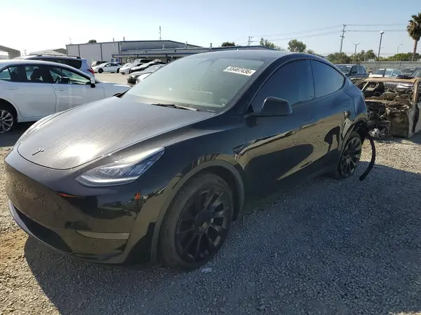 7SAYGDEEXPA102766 2023 TESLA MODEL Y - Image 1
