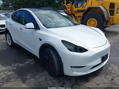 7SAYGDEEXPA103691 2023 TESLA MODEL Y