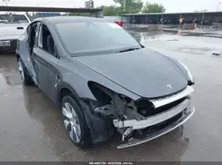 7SAYGDEEXPA105067 2023 TESLA MODEL Y