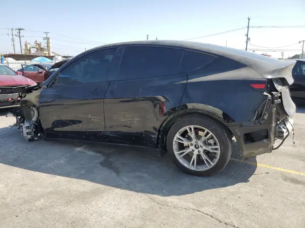 7SAYGDEEXPA105778 2023 TESLA MODEL Y - Image 2