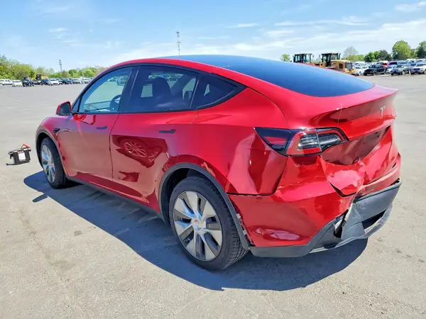 7SAYGDEEXPA106557 2023 TESLA MODEL Y - Image 2