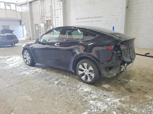 7SAYGDEEXPA107420 2023 TESLA MODEL Y - Image 2