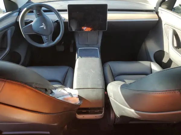 7SAYGDEEXPA109331 2023 TESLA MODEL Y - Image 8