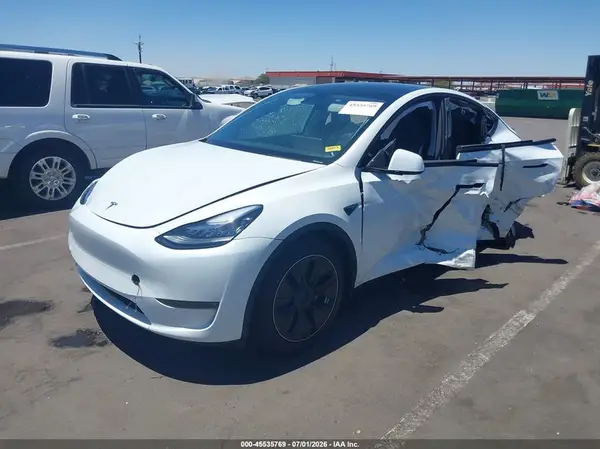 7SAYGDEEXPA109474 2023 TESLA MODEL Y - Image 2