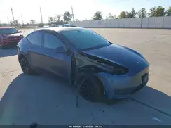 7SAYGDEEXPA117249 2023 TESLA MODEL Y