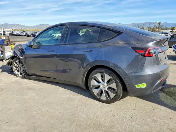 7SAYGDEEXPA117364 2023 TESLA MODEL Y - Image 2