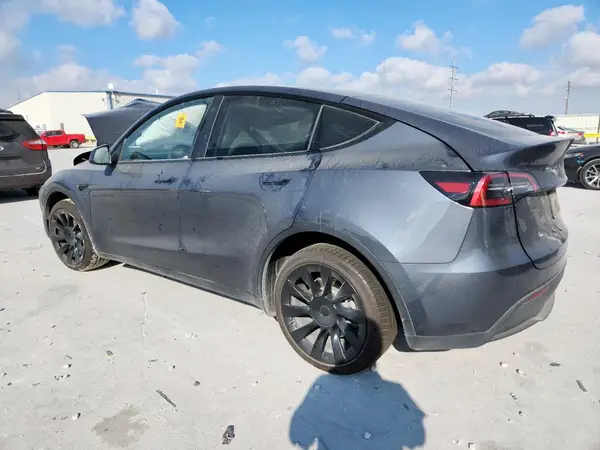 7SAYGDEEXPA126338 2023 TESLA MODEL Y - Image 2