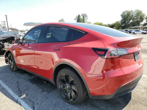 7SAYGDEEXPA130647 2023 TESLA MODEL Y - Image 2