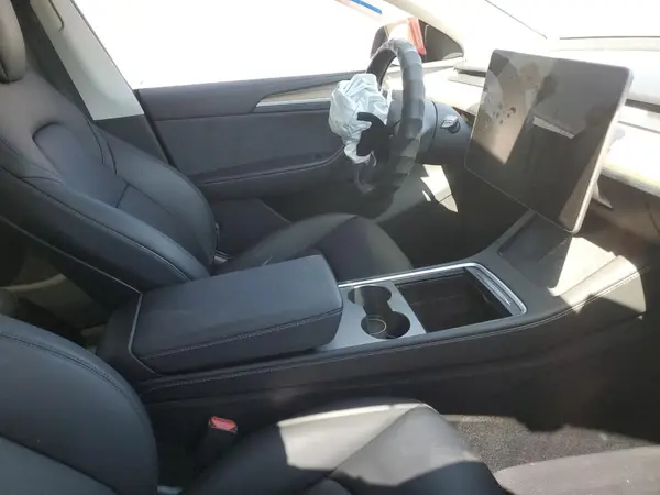 7SAYGDEEXPA130647 2023 TESLA MODEL Y - Image 8