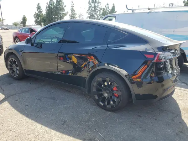 7SAYGDEEXPA137162 2023 TESLA MODEL Y - Image 2