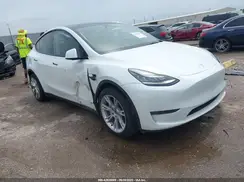 7SAYGDEEXPA137677 2023 TESLA MODEL Y
