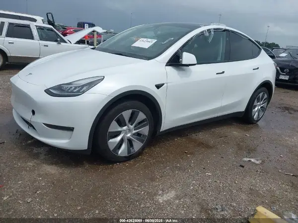 7SAYGDEEXPA137677 2023 TESLA MODEL Y - Image 2
