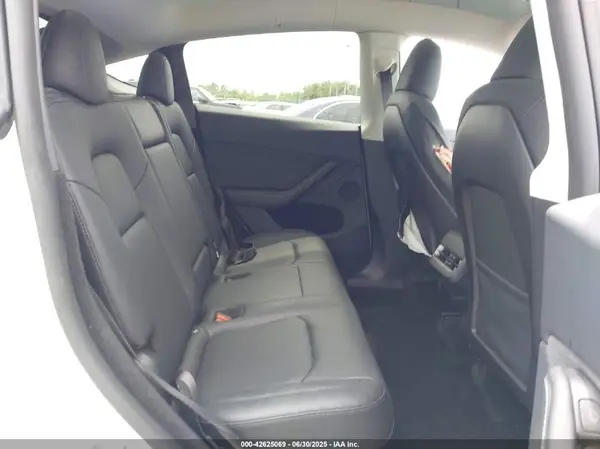 7SAYGDEEXPA137677 2023 TESLA MODEL Y - Image 8