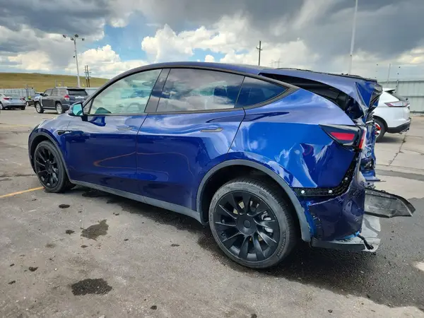 7SAYGDEEXPA142233 2023 TESLA MODEL Y - Image 2