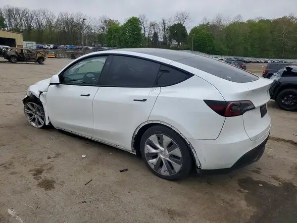 7SAYGDEEXPA149019 2023 TESLA MODEL Y - Image 2