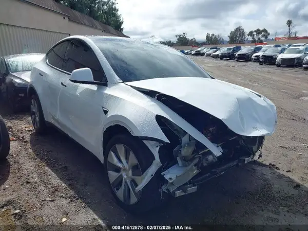 7SAYGDEEXPA149358 2023 TESLA MODEL Y - Image 1