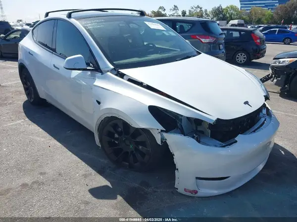 7SAYGDEEXPA152986 2023 TESLA MODEL Y - Image 1