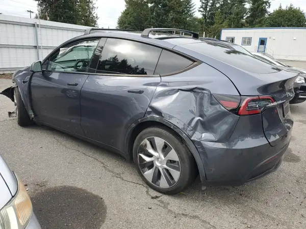 7SAYGDEEXPA155418 2023 TESLA MODEL Y - Image 2