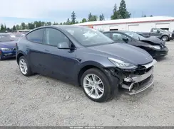 7SAYGDEEXPA157041 2023 TESLA MODEL Y