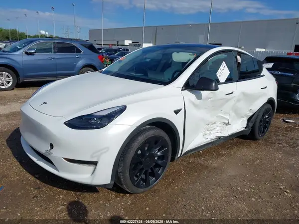 7SAYGDEEXPA163535 2023 TESLA MODEL Y - Image 2