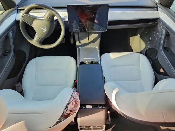 7SAYGDEEXPA173272 2023 TESLA MODEL Y - Image 8
