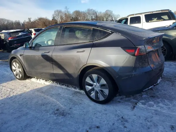 7SAYGDEEXPA175832 2023 TESLA MODEL Y - Image 2