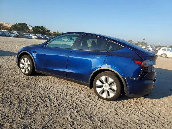 7SAYGDEEXPA176365 2023 TESLA MODEL Y - Image 2