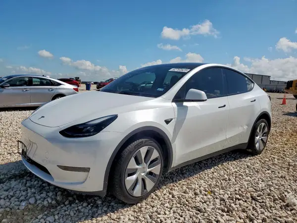 7SAYGDEEXPA178732 2023 TESLA MODEL Y - Image 1