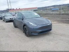 7SAYGDEEXPA180206 2023 TESLA MODEL Y
