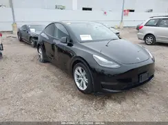 7SAYGDEEXPA181114 2023 TESLA MODEL Y