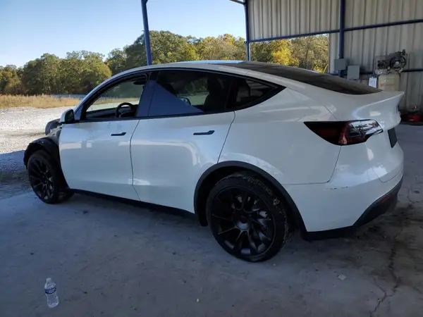 7SAYGDEEXPA181291 2023 TESLA MODEL Y - Image 2