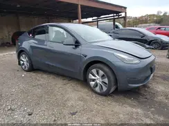 7SAYGDEEXPA192355 2023 TESLA MODEL Y