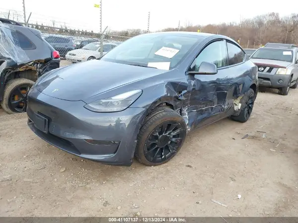 7SAYGDEEXPA193229 2023 TESLA MODEL Y - Image 2
