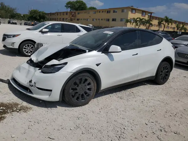7SAYGDEEXPA197958 2023 TESLA MODEL Y - Image 1
