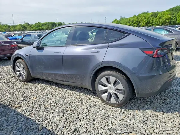 7SAYGDEEXPA198155 2023 TESLA MODEL Y - Image 2