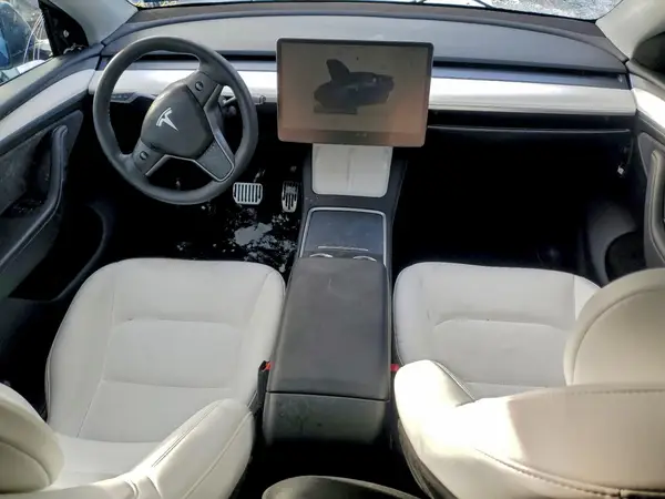 7SAYGDEEXPA202530 2023 TESLA MODEL Y - Image 8