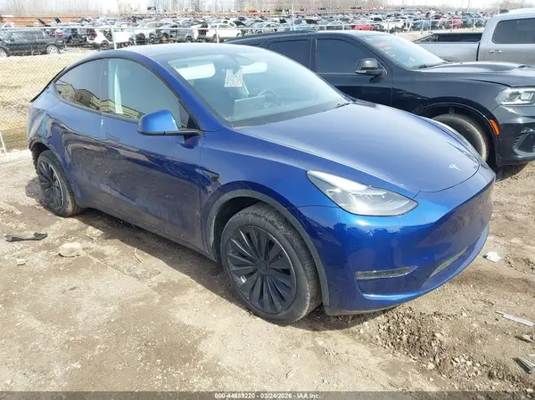7SAYGDEEXPA204133 2023 TESLA MODEL Y - Image 1