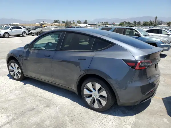 7SAYGDEEXPA205248 2023 TESLA MODEL Y - Image 2