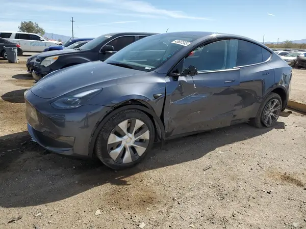7SAYGDEEXPA206173 2023 TESLA MODEL Y - Image 1