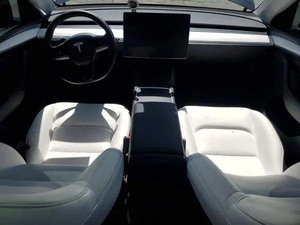 7SAYGDEEXPA207873 2023 TESLA MODEL Y - Image 8