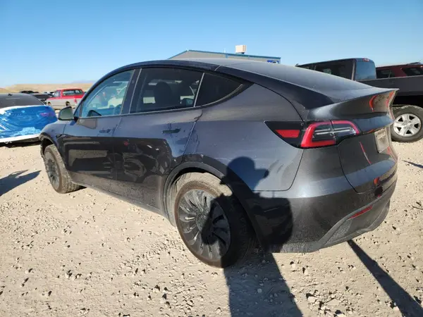 7SAYGDEEXPA210143 2023 TESLA MODEL Y - Image 2