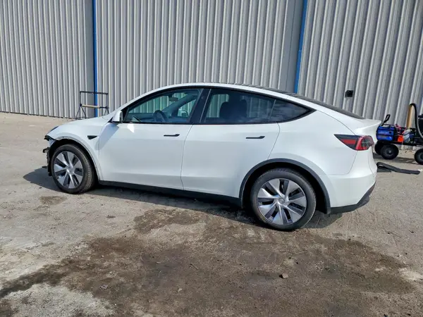7SAYGDEEXPA210174 2023 TESLA MODEL Y - Image 2