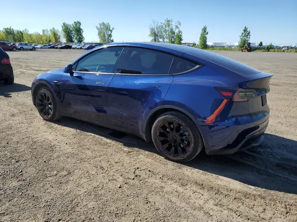 7SAYGDEEXPF582939 2023 TESLA MODEL Y - Image 2