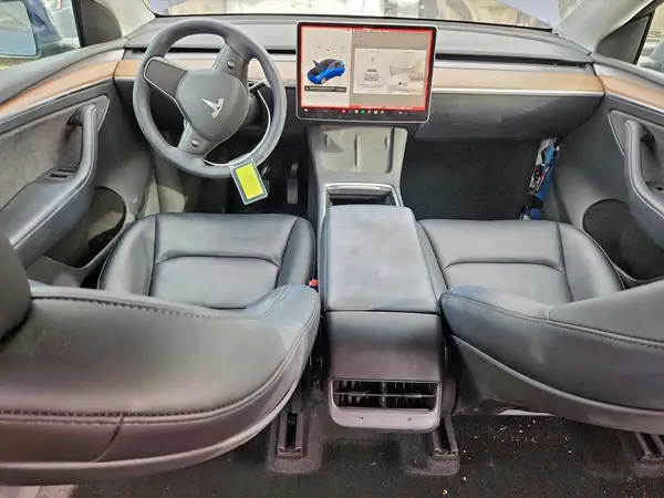 7SAYGDEEXPF588577 2023 TESLA MODEL Y - Image 8